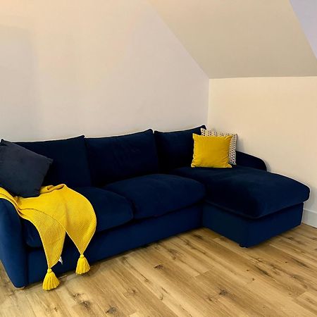 Apple Tree Apartment Hensol Exterior foto