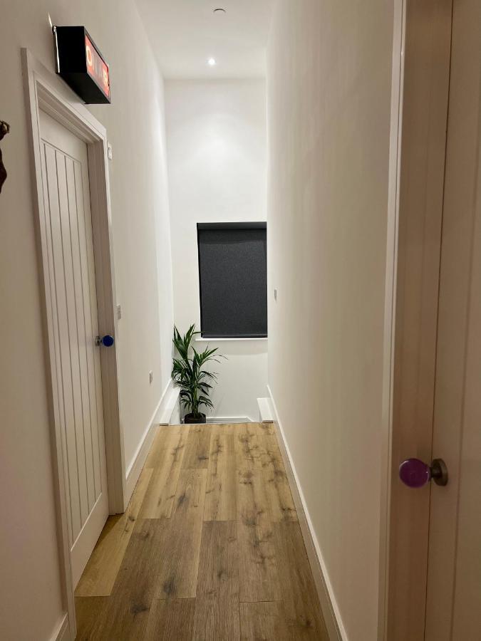 Apple Tree Apartment Hensol Exterior foto